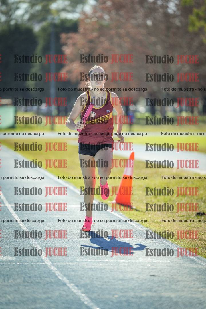 Fotos de las postas 4x200 m llanos de mujeres