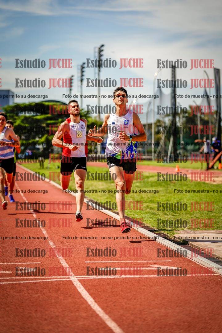 Fotos de los 800 m llanos de varones