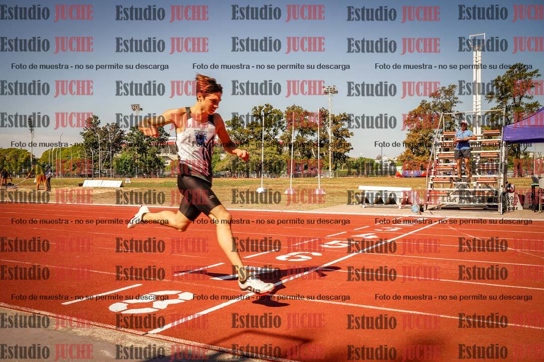 Fotos de los 400 m llanos de varones