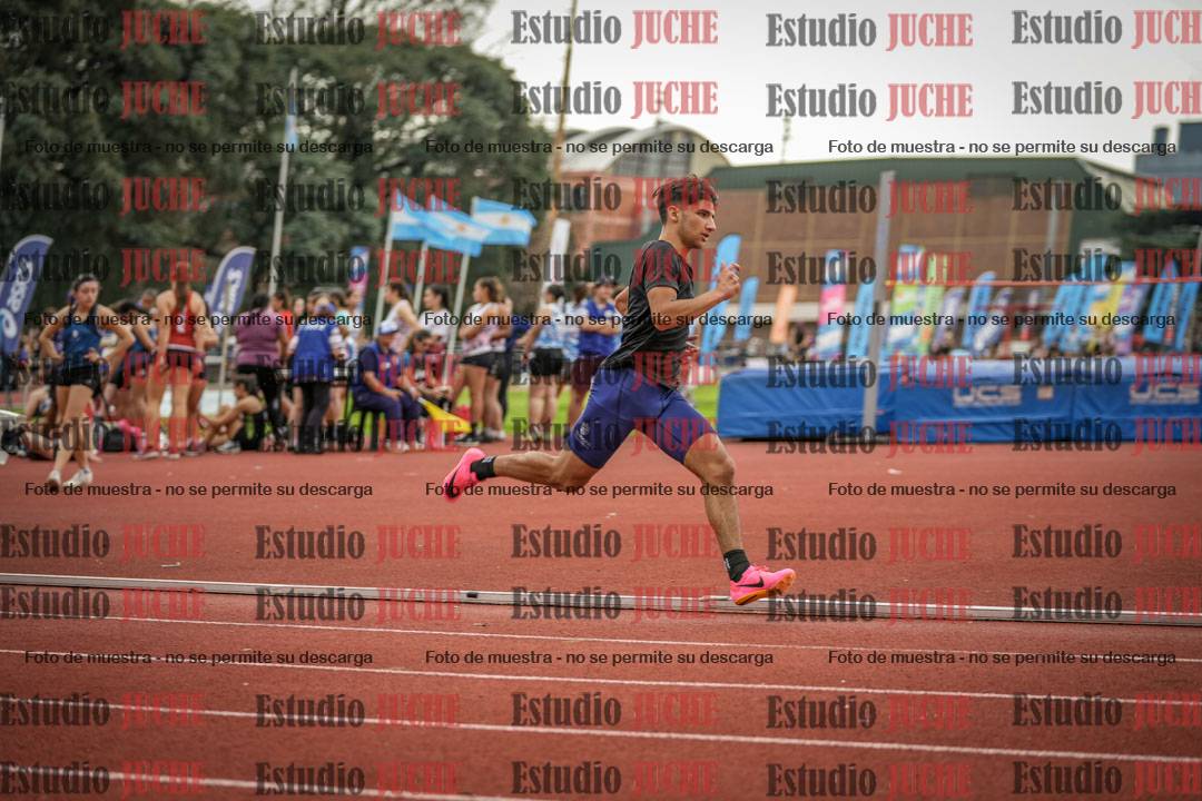 Fotos de los 400 m llanos de varones - FINAL