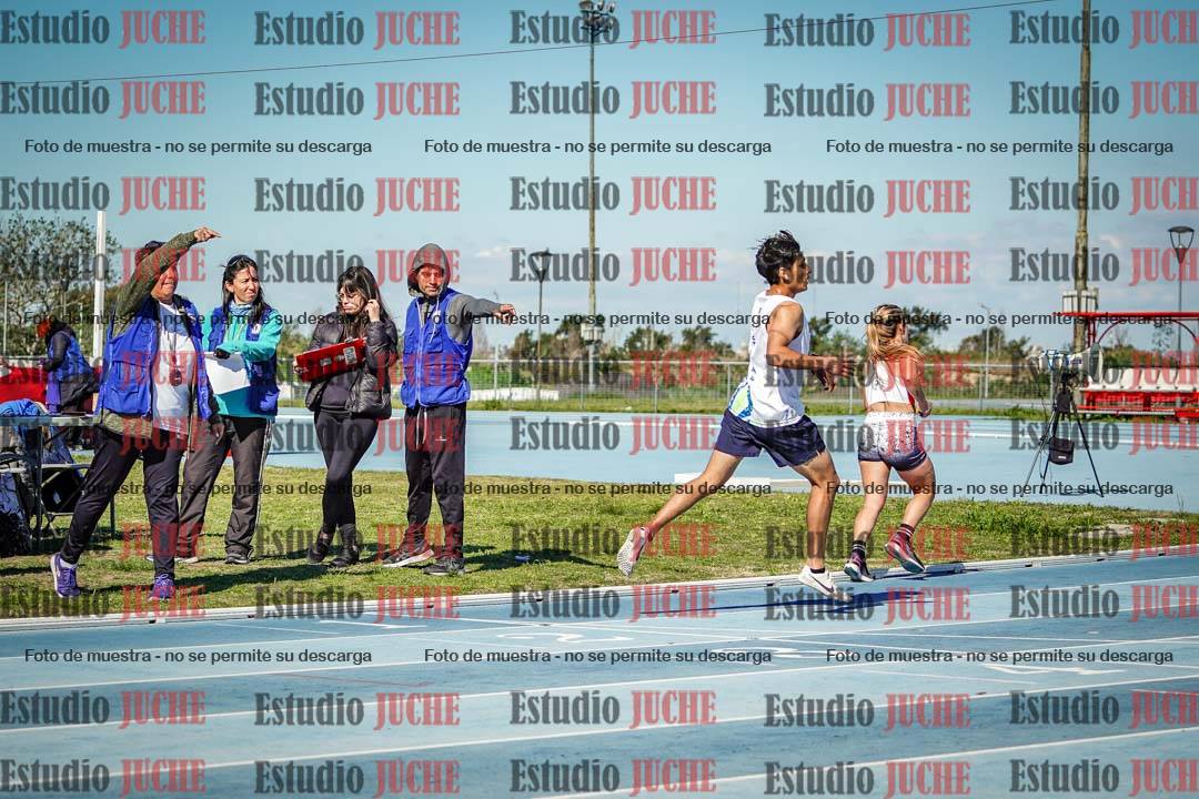 Fotos de los 5000 m llanos de mujeres y varones