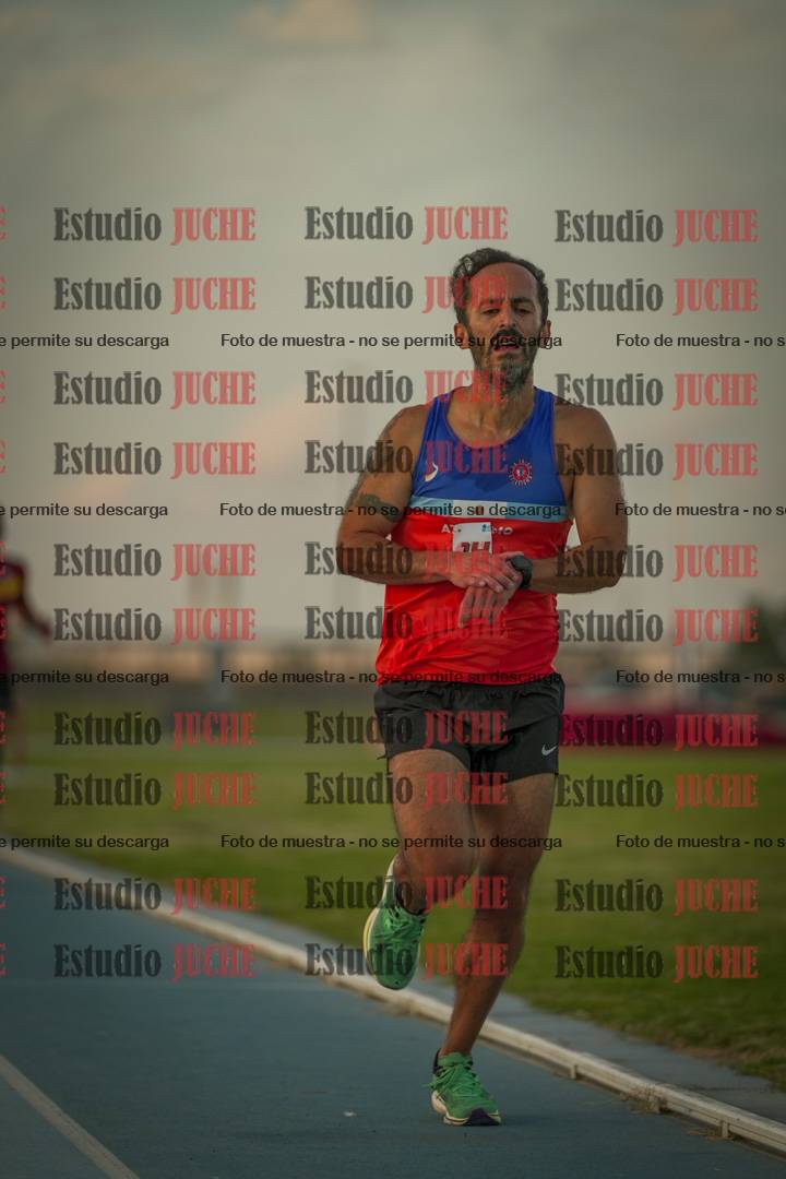 Fotos de los 3000 m llanos de varones