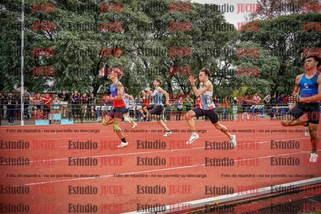 Fotos de los 100 m llanos de varones - FINAL