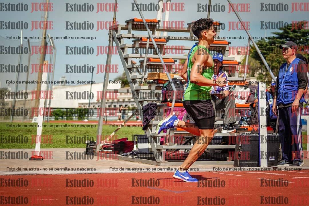 Fotos de los 800 m llanos de varones