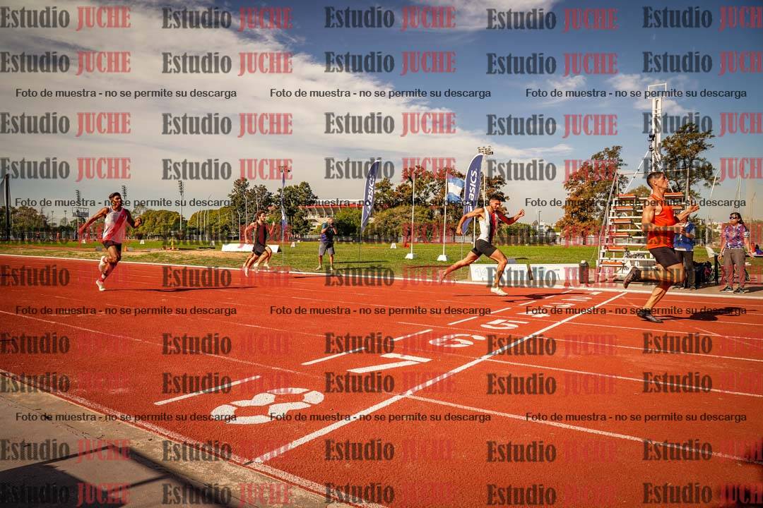 Fotos de los 400 m llanos de varones