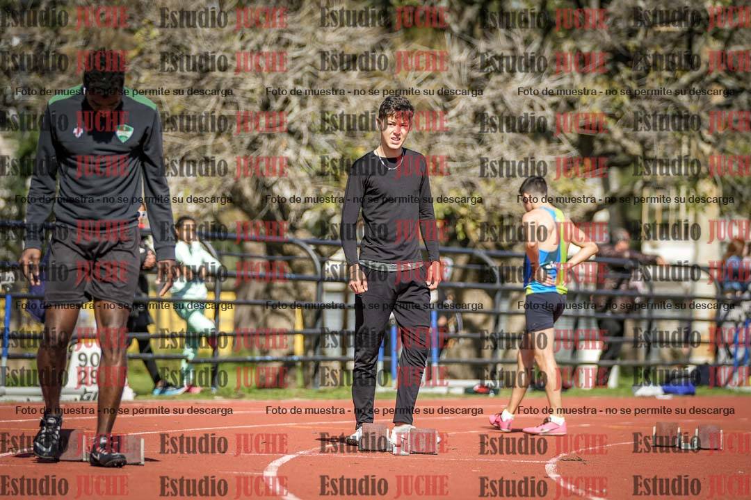 Fotos de los 200 m llanos de varones