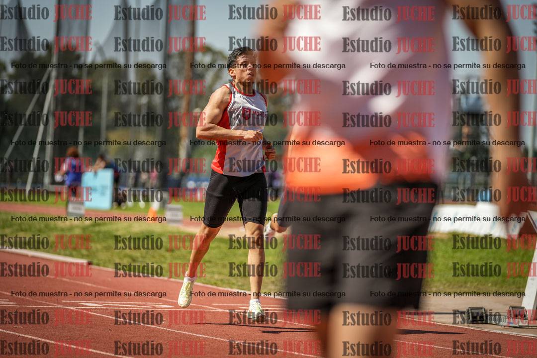 Fotos de los 400 m llanos de varones