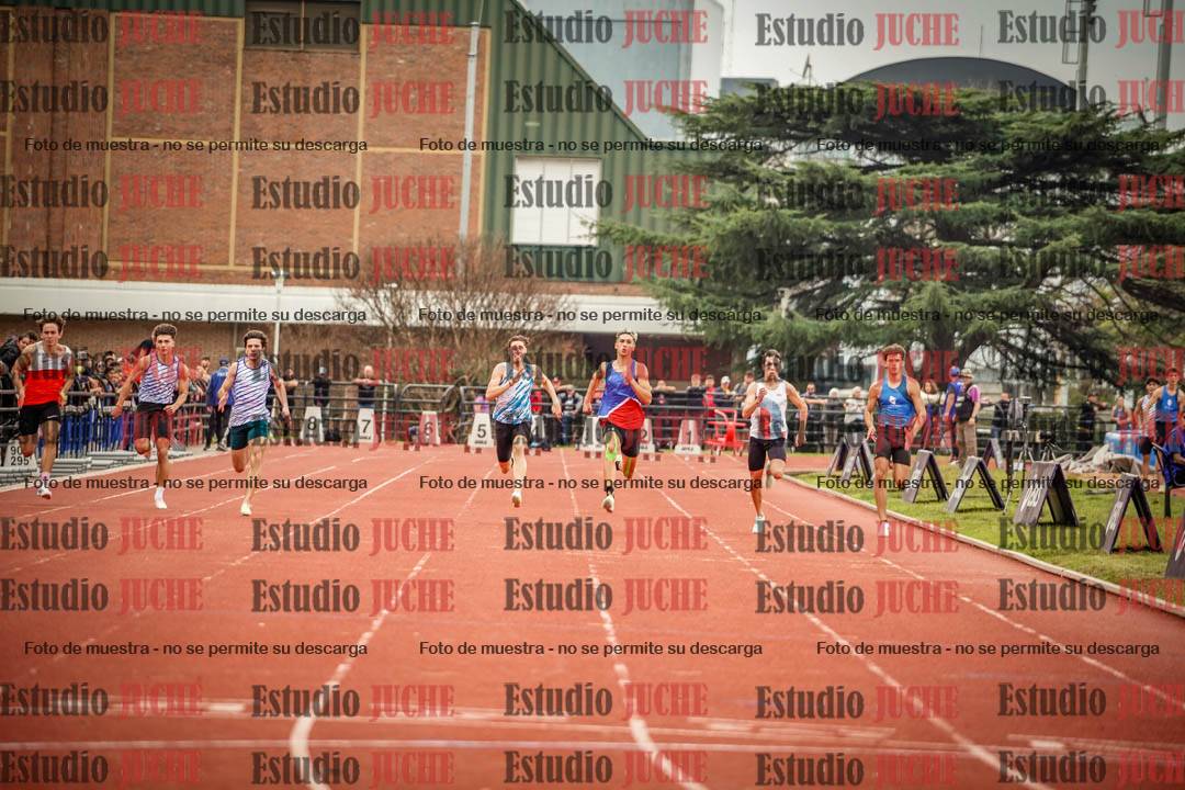 Fotos de los 100 m llanos de varones - FINAL