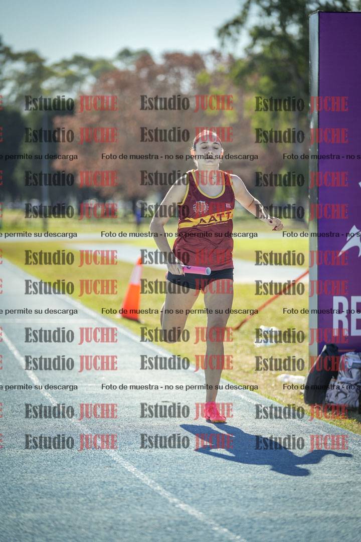 Fotos de las postas 4x200 m llanos de mujeres