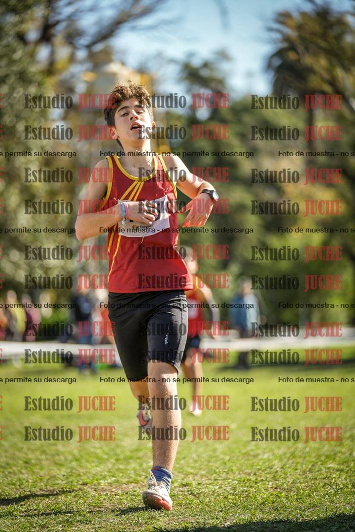 Fotos de la llegada del cross de 2000 m
