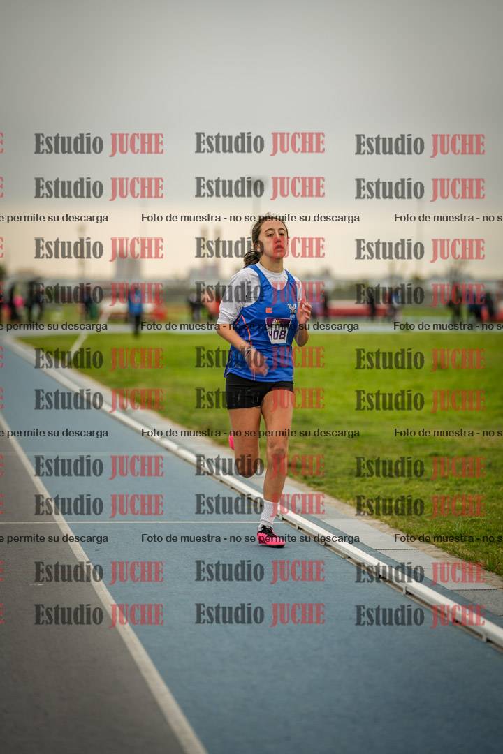Fotos de los 2000 m llanos de mujeres U14 y U17 - varones U14