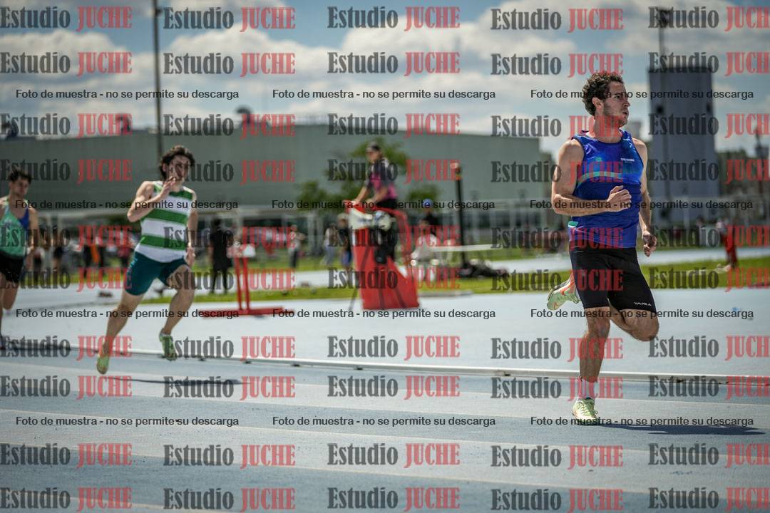 Fotos de los 400 m llanos de varones