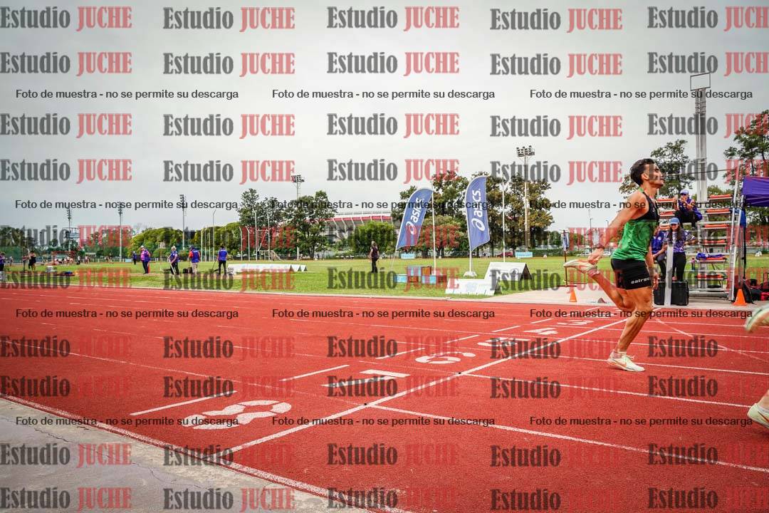 Fotos de los 400 m llanos de varones