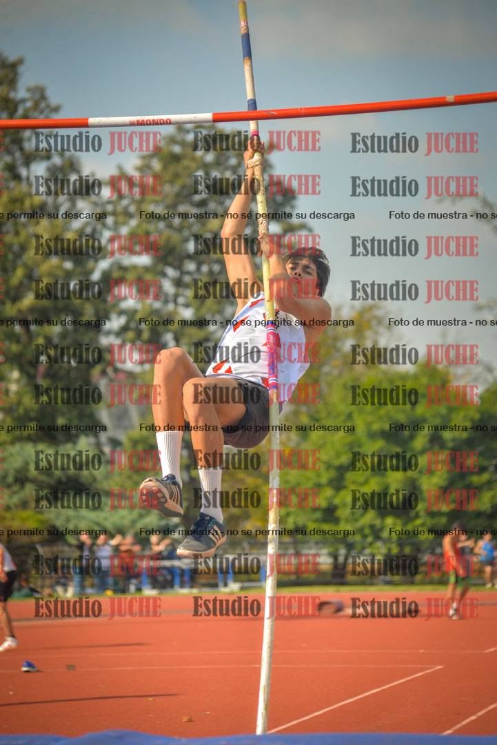 Fotos del salto con garrocha de varones - decatlón 8