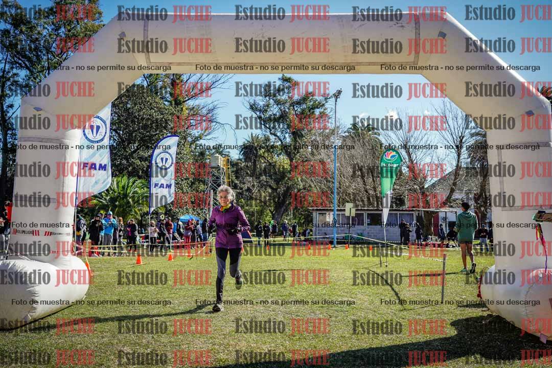 Fotos de la llegada del cross de 1500 m