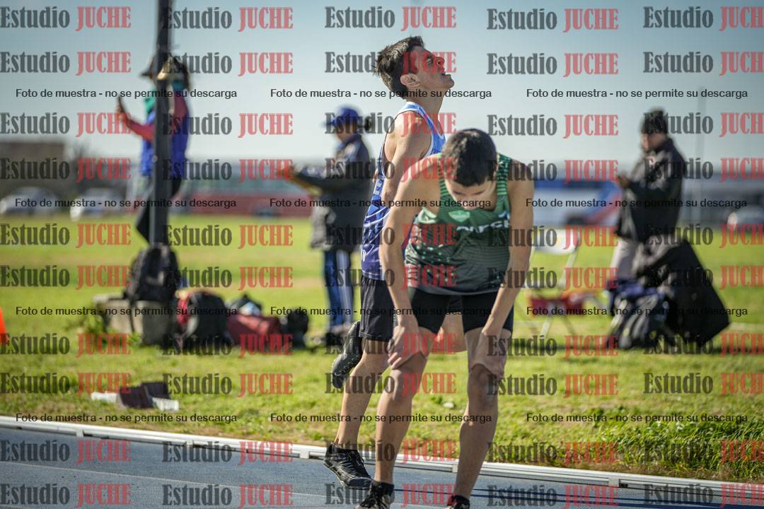 Fotos de los 400 m llanos de varones