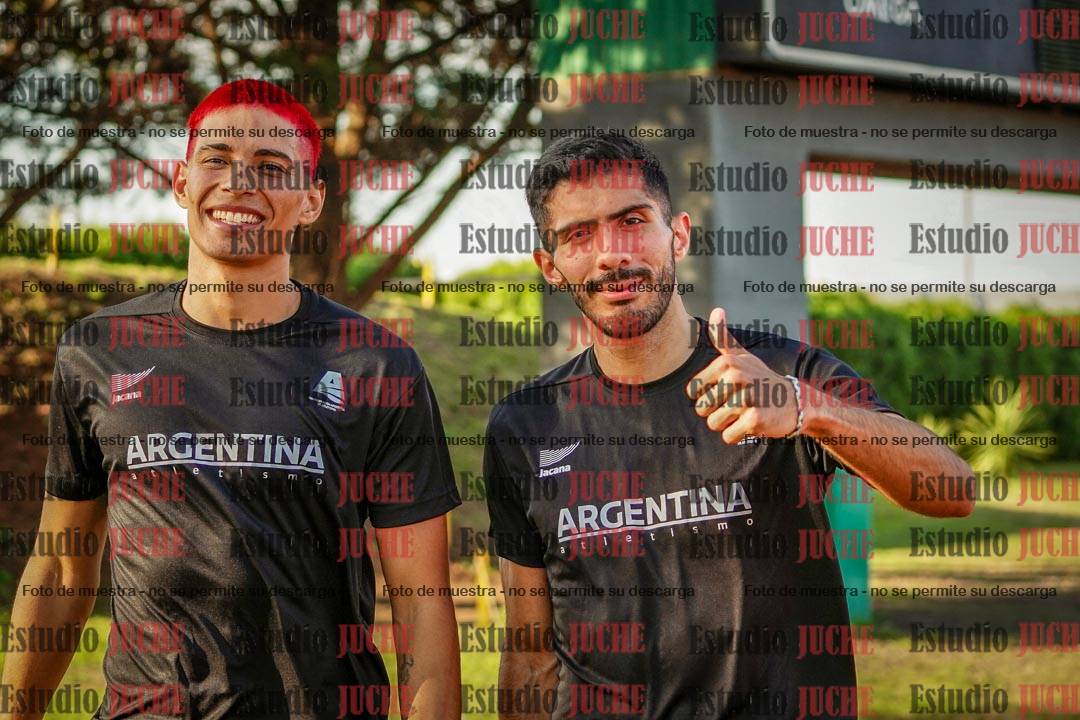 Fotos de algunos extras y podios del día 1