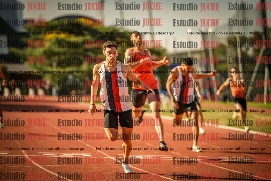 Fotos de los 400 m llanos de varones
