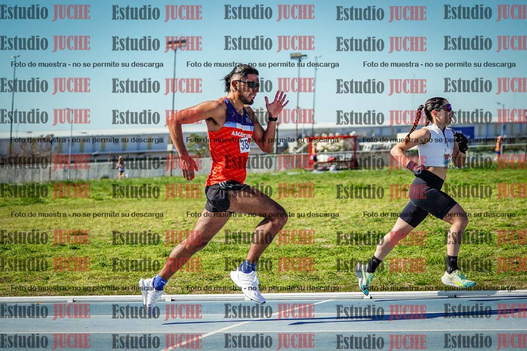Fotos de los 5000 m llanos de mujeres y varones