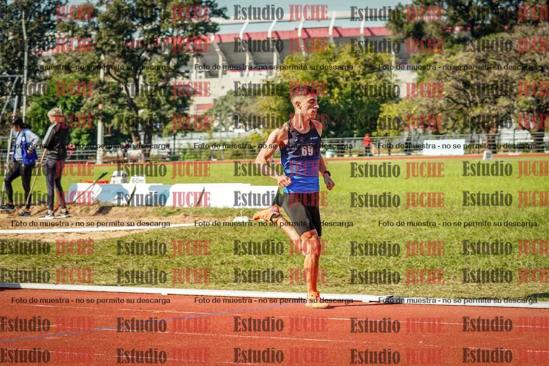 Fotos de los 800 m llanos de varones