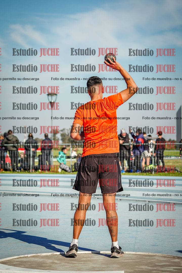 Fotos del lanzamiento de bala de varones - decatlón 3