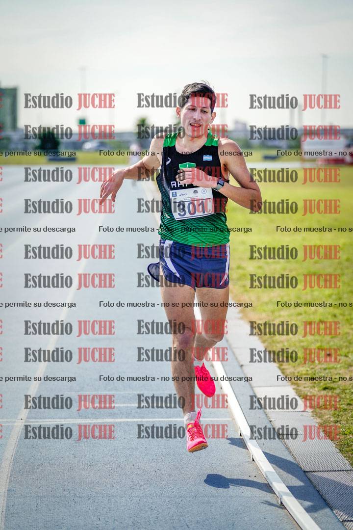 Fotos de los 3000 m llanos de varones