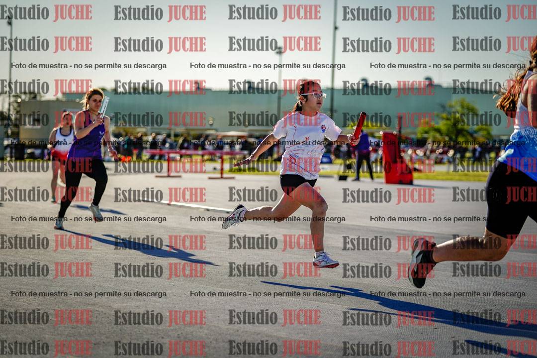Fotos de las postas 5x80 m de mujeres
