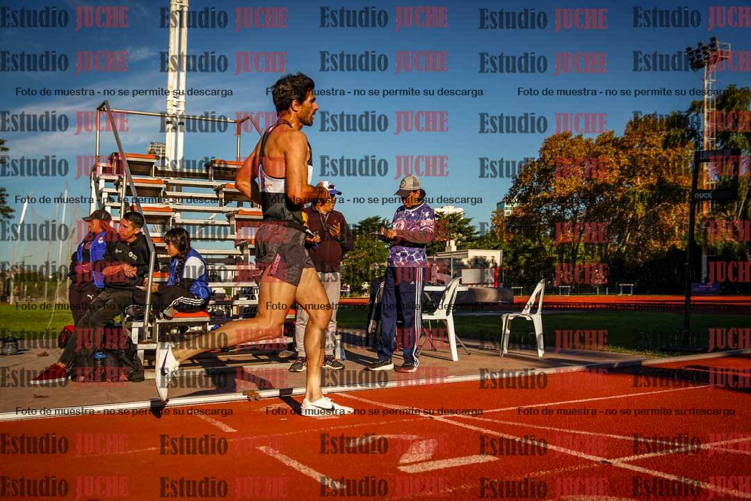 Fotos de los 3000 m llanos de varones