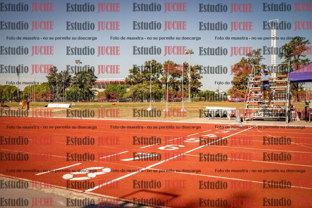Fotos de los 400 m llanos de varones