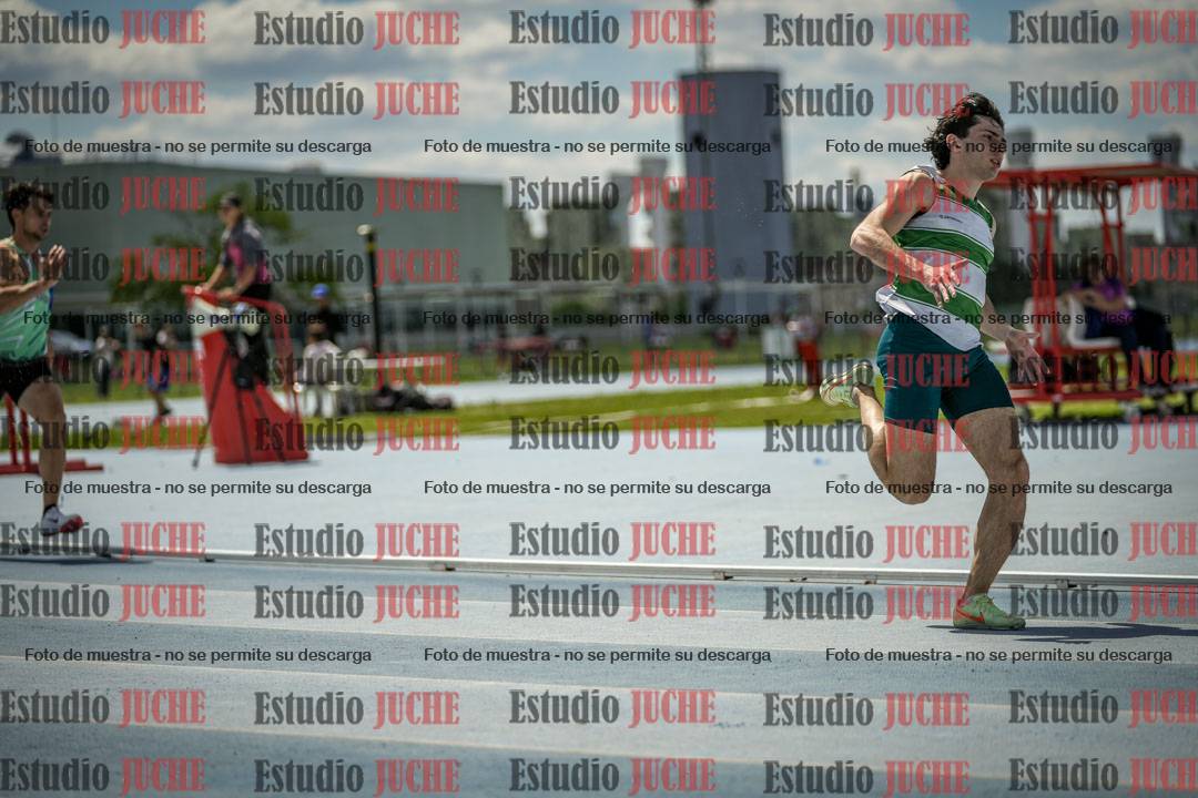 Fotos de los 400 m llanos de varones