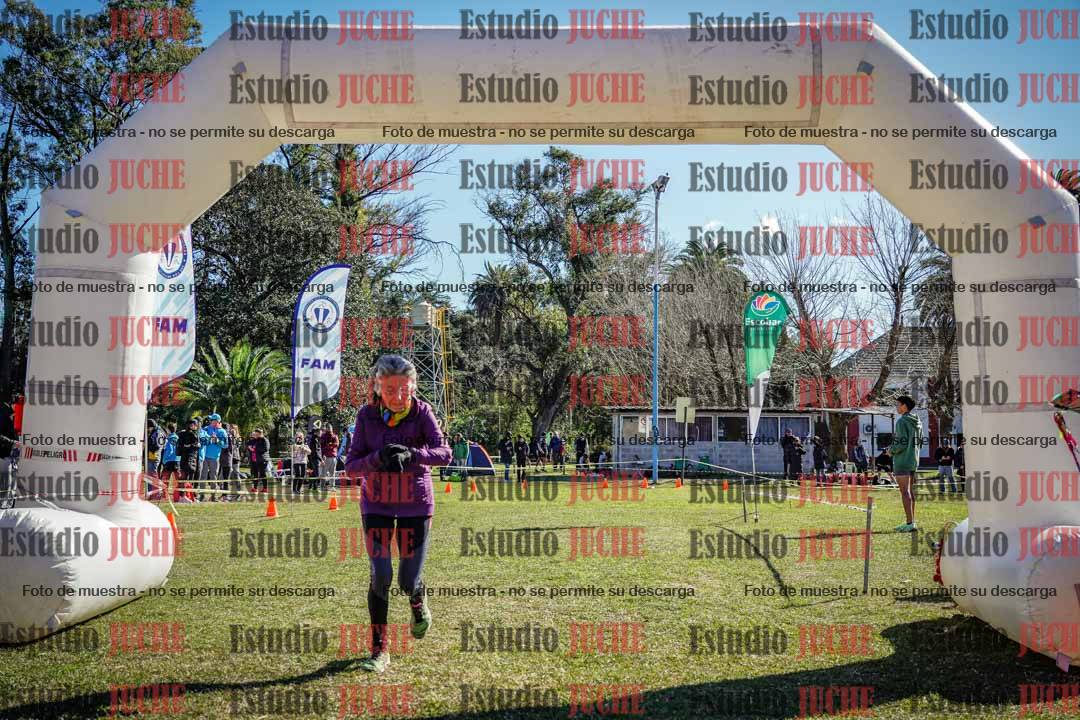 Fotos de la llegada del cross de 1500 m