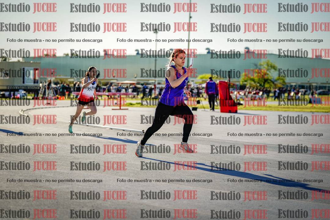 Fotos de las postas 5x80 m de mujeres