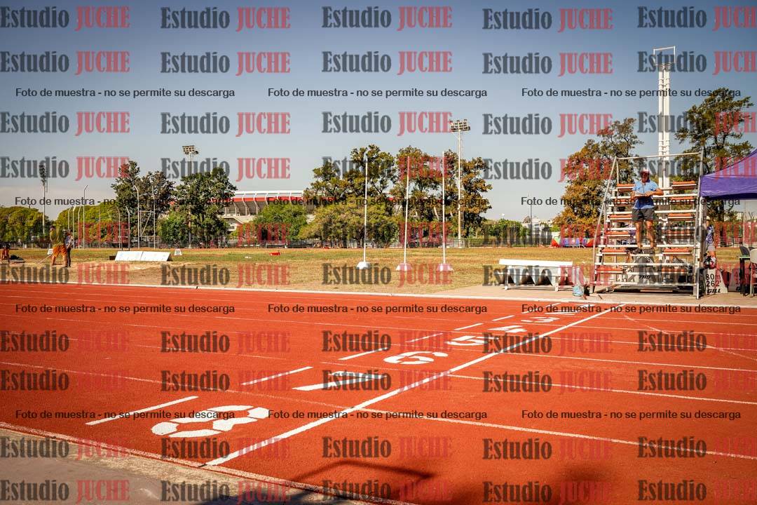 Fotos de los 400 m llanos de varones