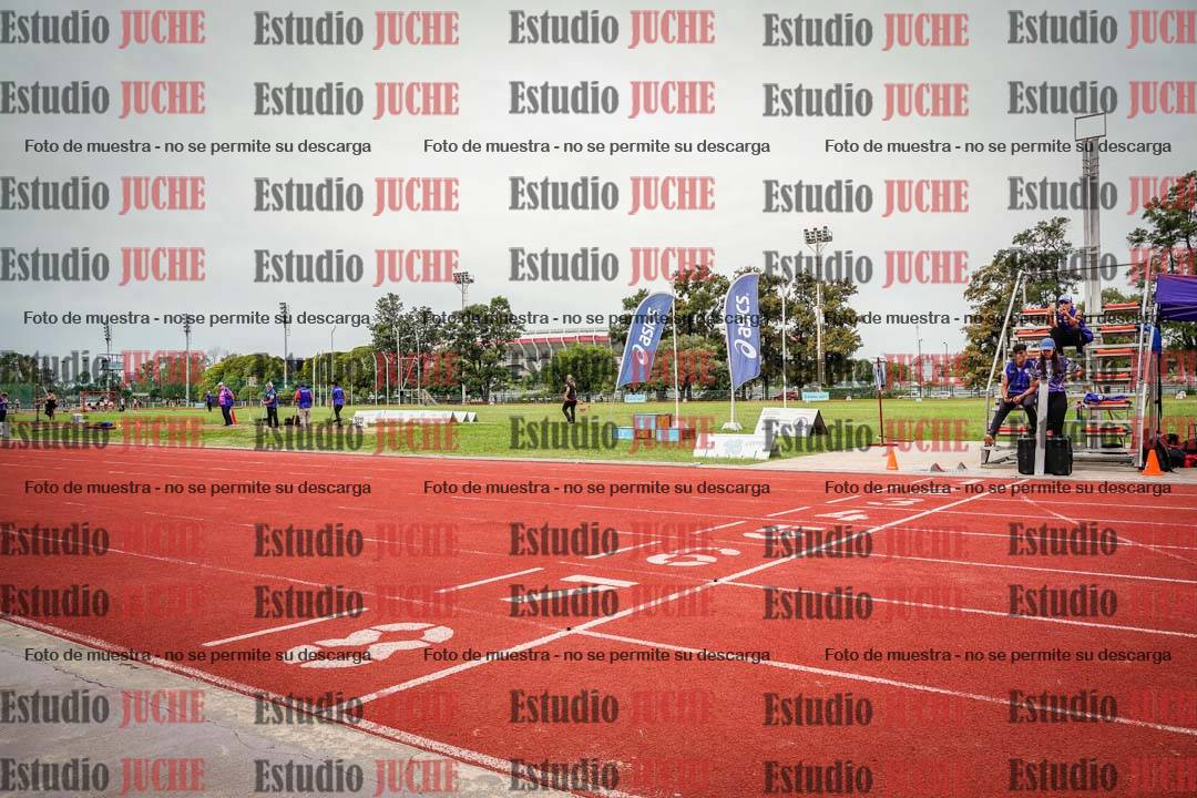 Fotos de los 400 m llanos de varones