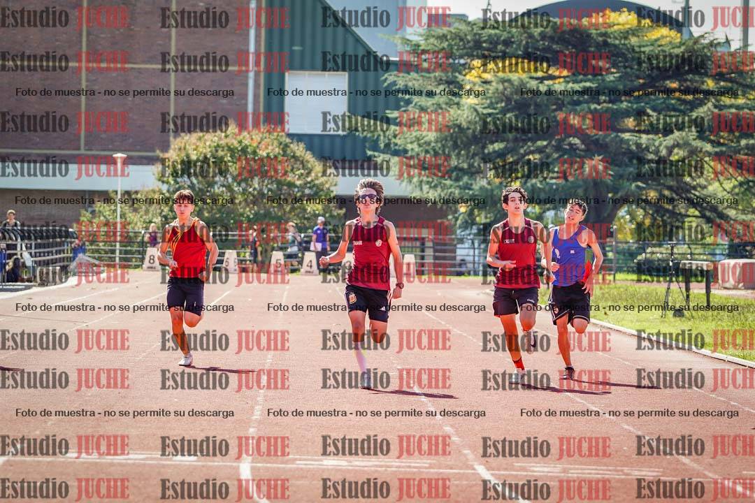 Fotos de los 200 m llanos de varones