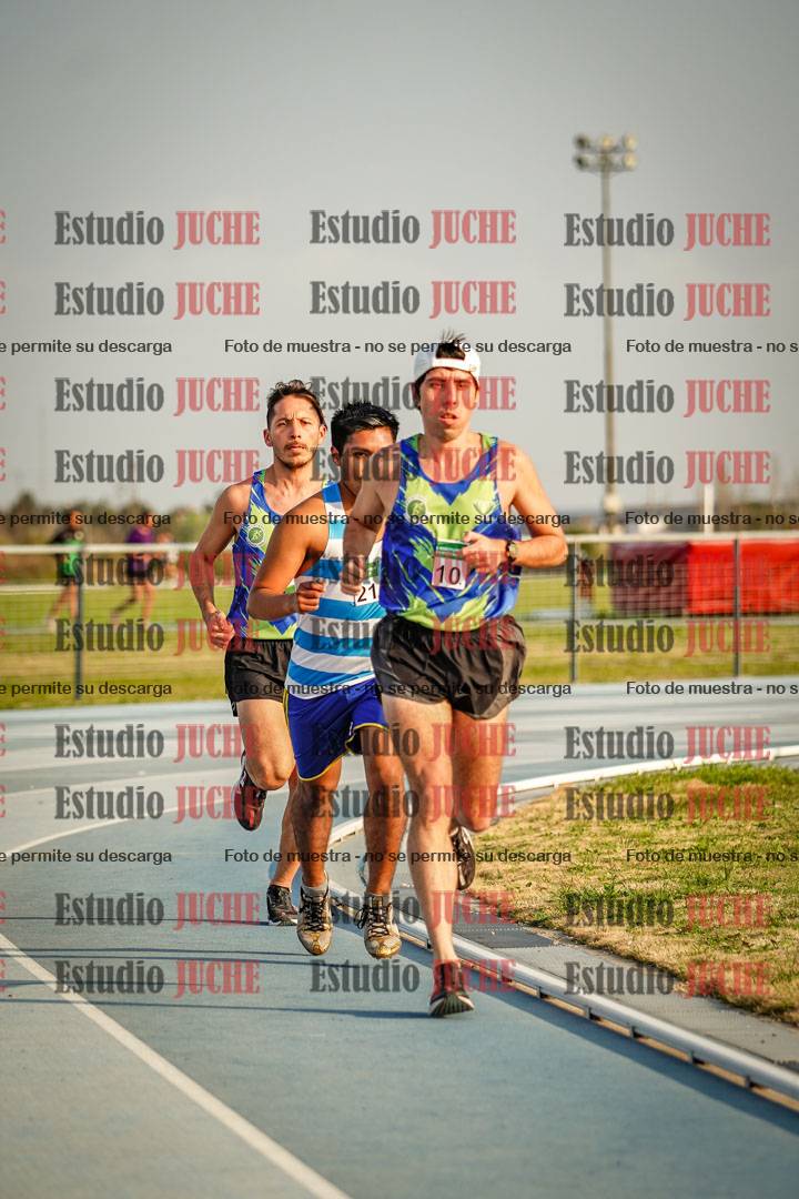 Fotos de los 3000 m llanos de varones