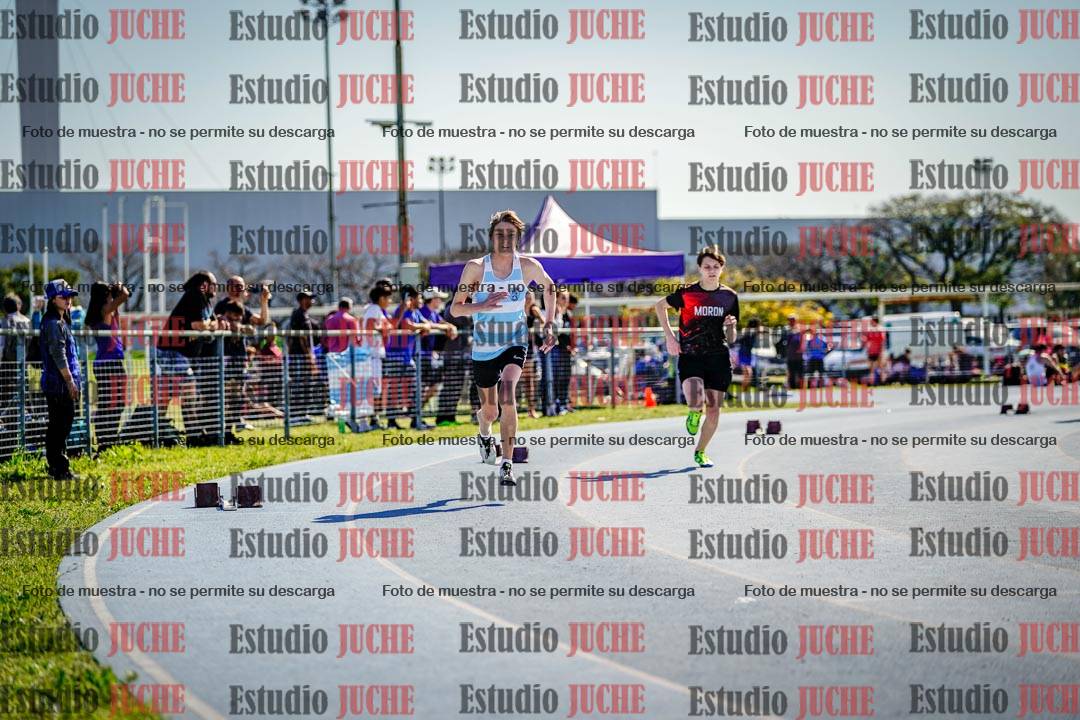 Fotos de los 400 m llanos de varones
