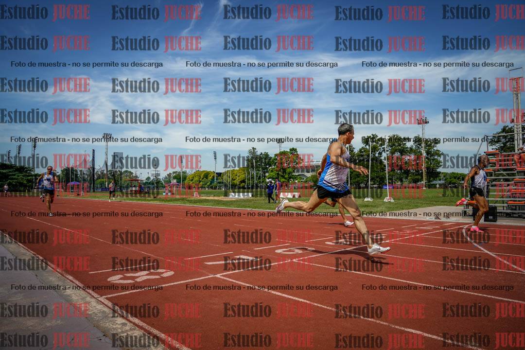Fotos de los 400 m llanos de varones