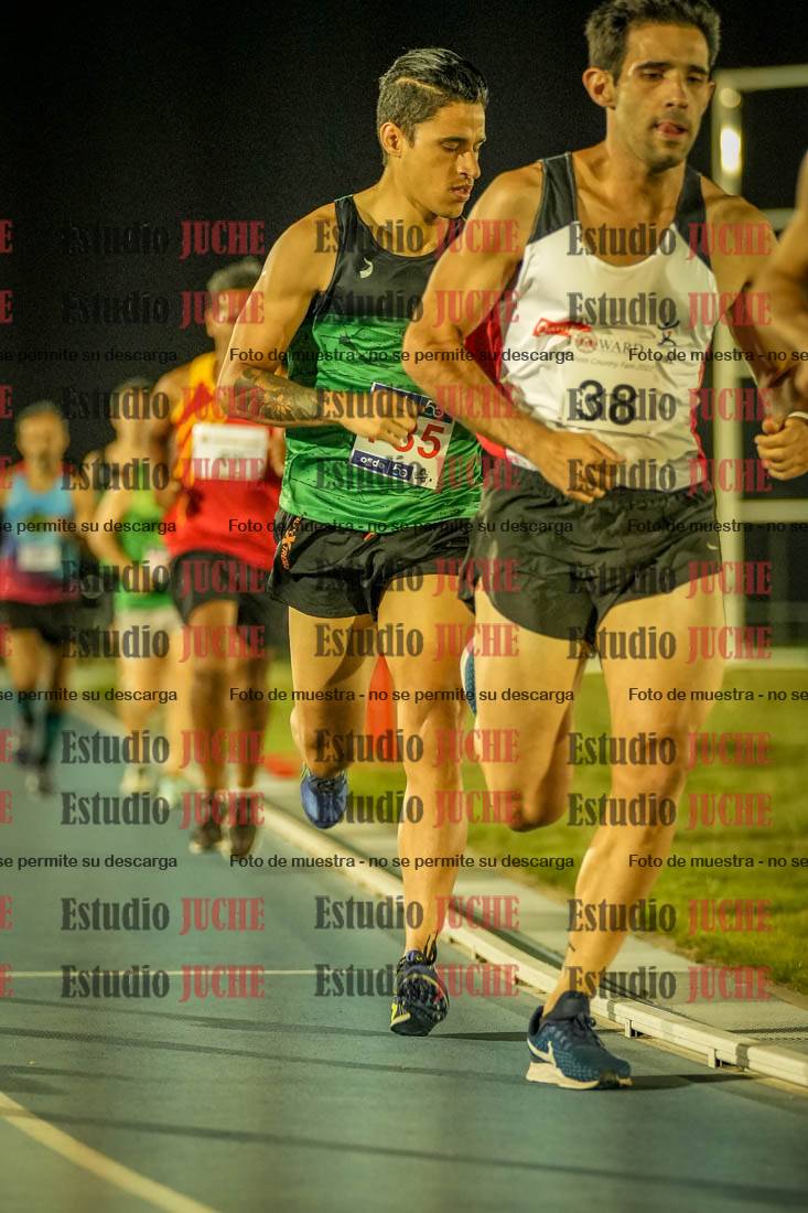 Fotos de los 3000 m llanos de varones