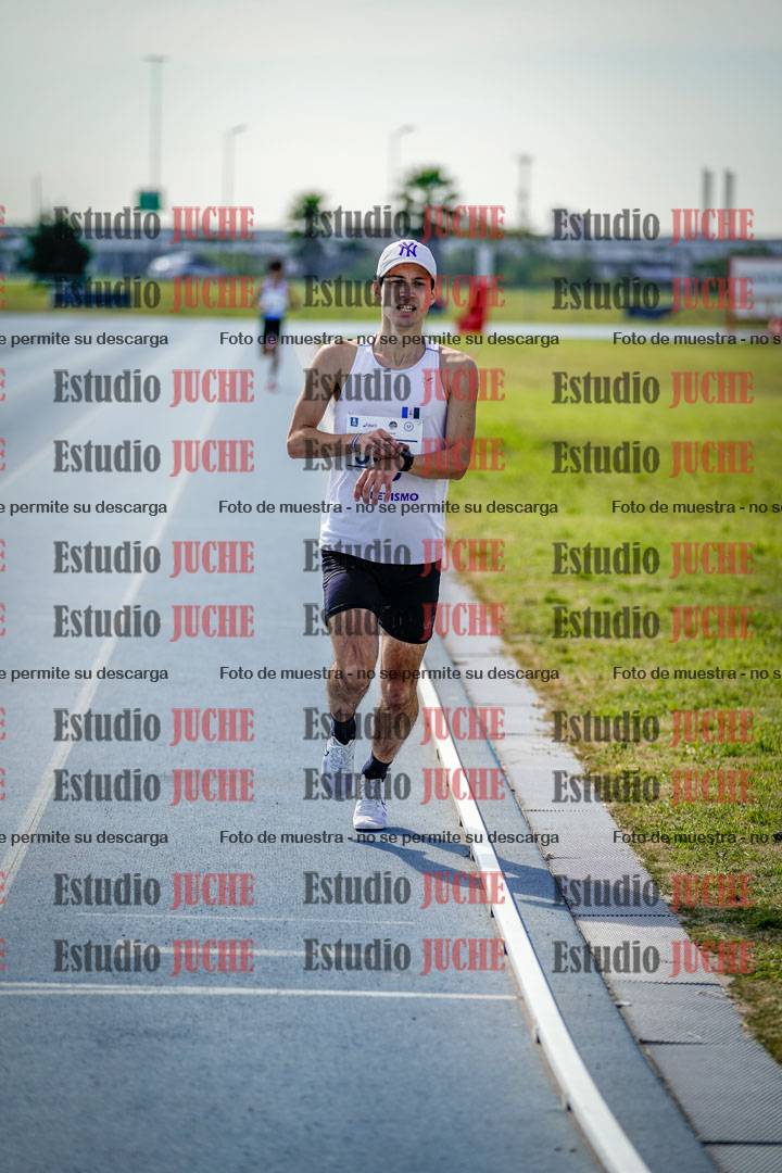 Fotos de los 3000 m llanos de varones