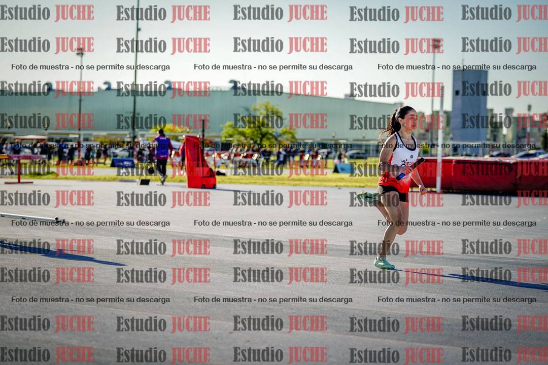 Fotos de las postas 5x80 m de mujeres