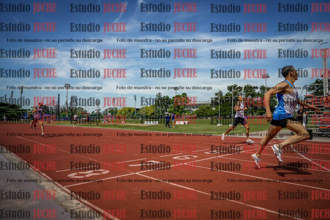 Fotos de los 400 m llanos de varones