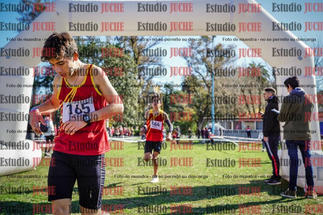 Fotos de la llegada del cross de 2000 m