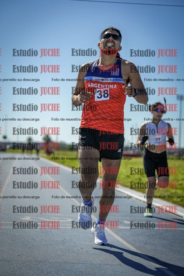 Fotos de los 5000 m llanos de mujeres y varones