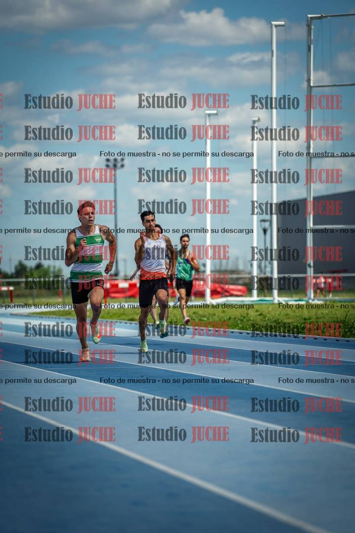 Fotos de los 400 m llanos de varones