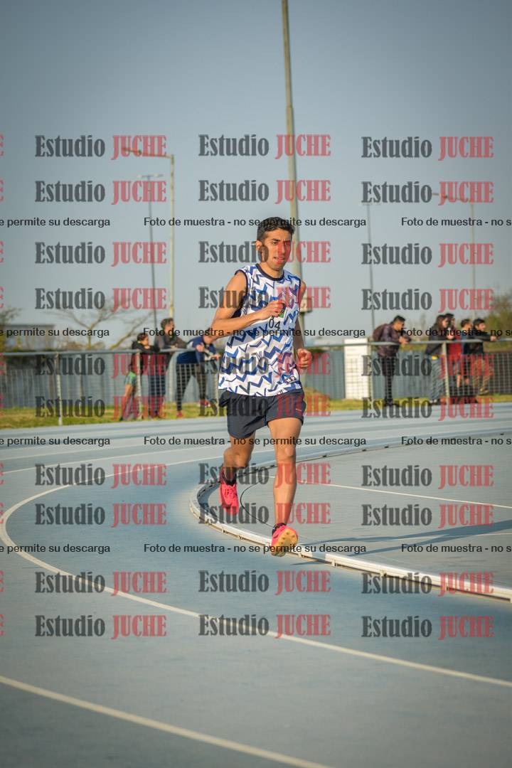 Fotos de los 3000 m llanos de varones