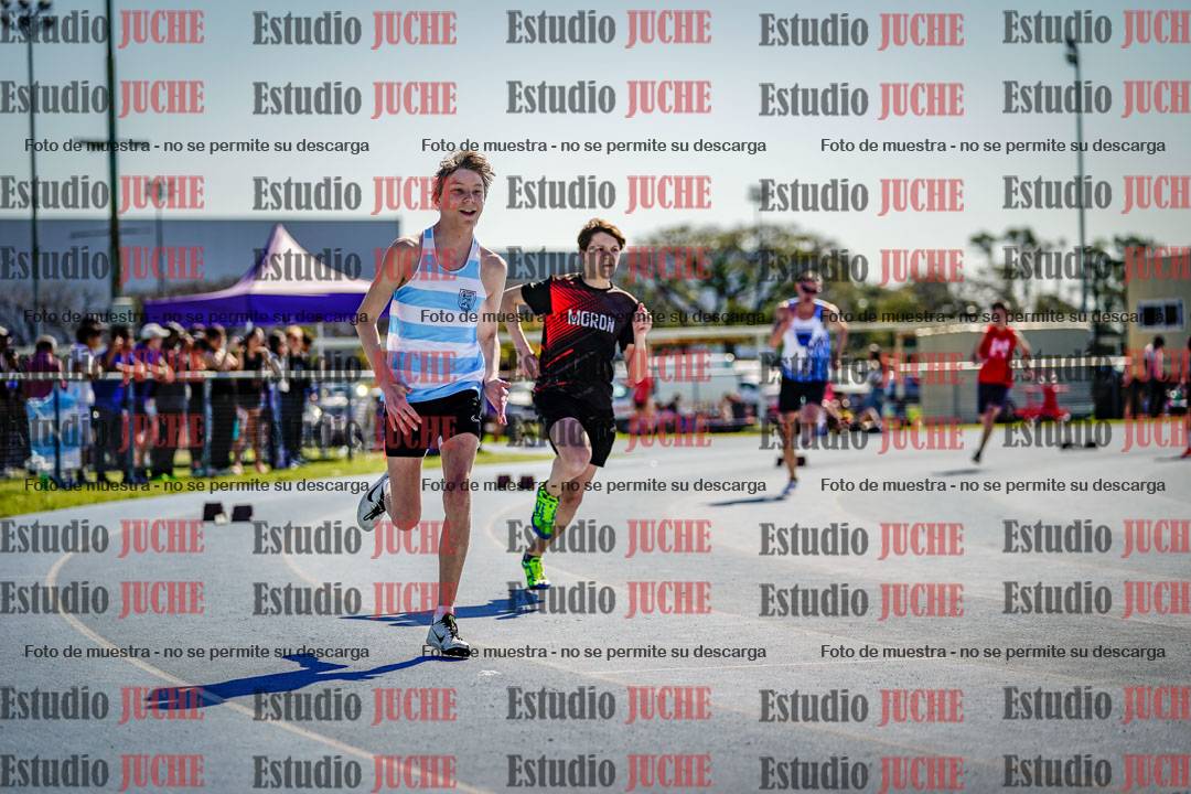 Fotos de los 400 m llanos de varones