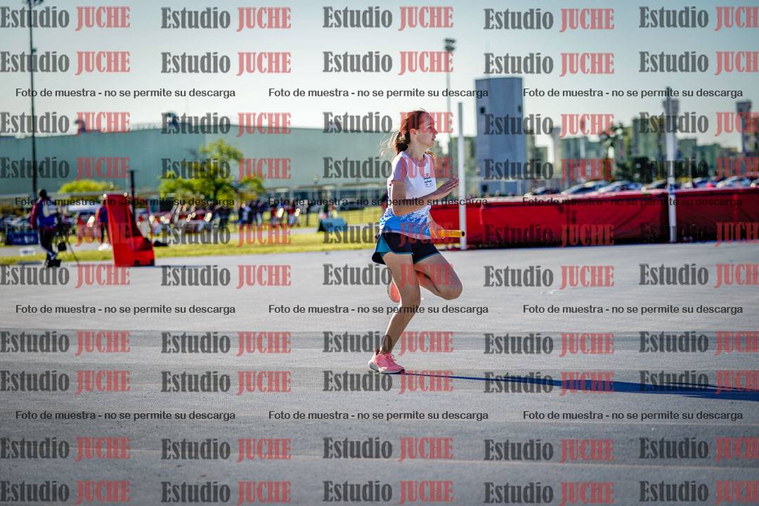 Fotos de las postas 5x80 m de mujeres