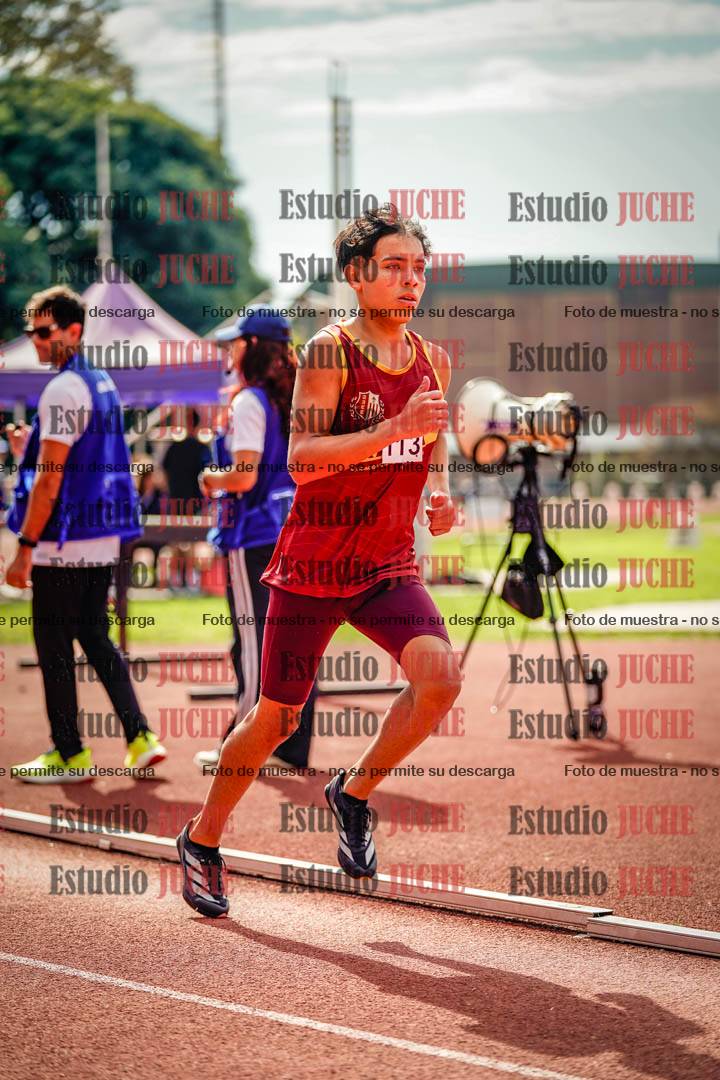 Fotos de los 800 m llanos de varones