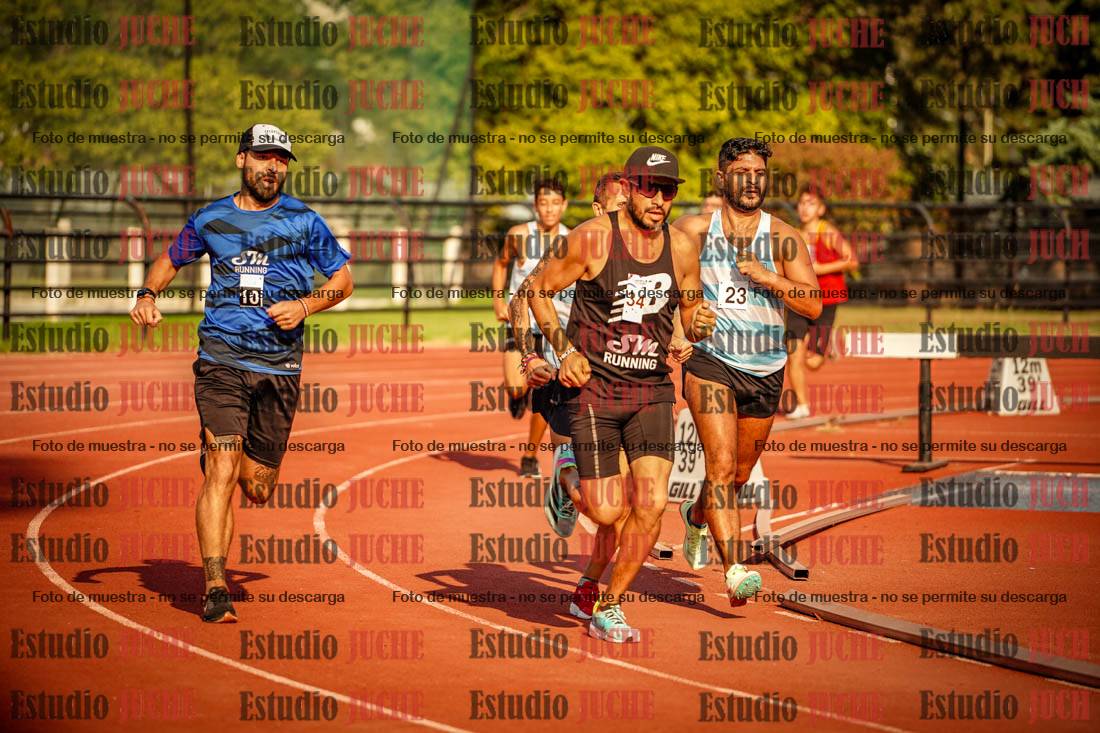 Fotos de los 1500 m llanos de varones